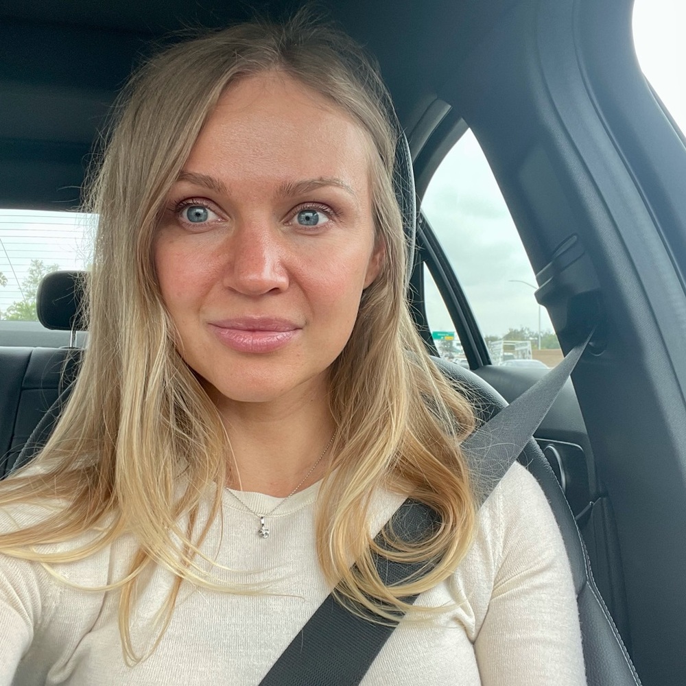 Meet your Posher, Ellina